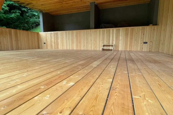 Neuer Terassenboden Fallenbach